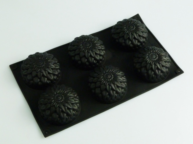 6 cell Chrysanthemum Silicone Mould - Ideal For Baking Cakes, Making Soaps