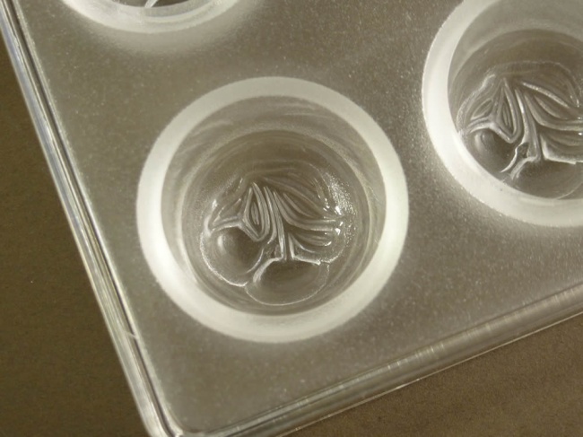 24 cell Cherries Blossom - Professional Quality Polycarbonate Chocolate Mould CLEARANCE