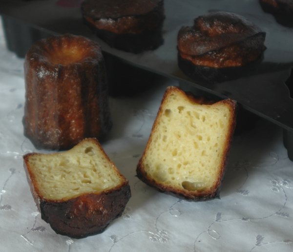 18 Fluted Mini Canele / Cannele Silicone Cake Baking Mould
