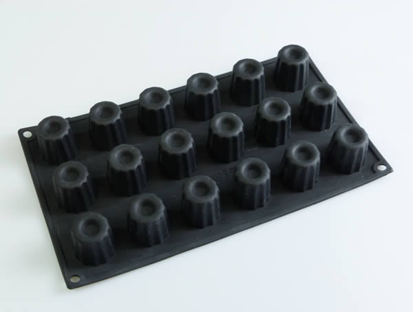 18 Fluted Mini Canele / Cannele Silicone Cake Baking Mould