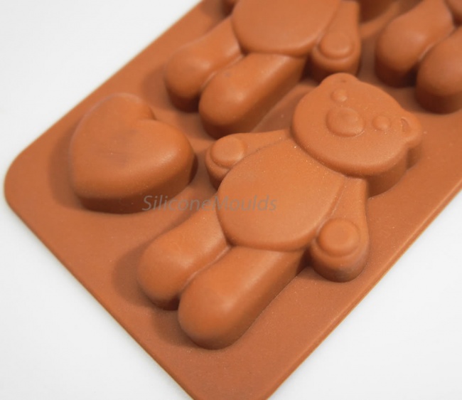 4 cell Bears and Hearts - Silicone Chocolate Mould / Wax / Plaster Craft