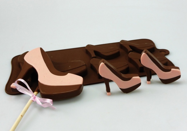 4+1 High Heeled Shoe Lolly / Novelty Chocolate Bar Silicone Baking Mould