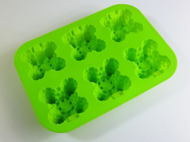 6 cell Standard Castle Silicone Cake Baking Mould - Clearance