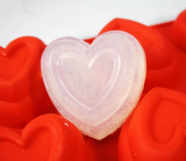 6 cell Deep Tiered Heart Silicone Mould (Red Colour) - 125mls