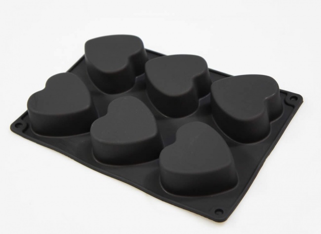 6 cell Hearts Muffin / Tart Silicone Cake Baking Mould (soft mould / 3 facing each direction)