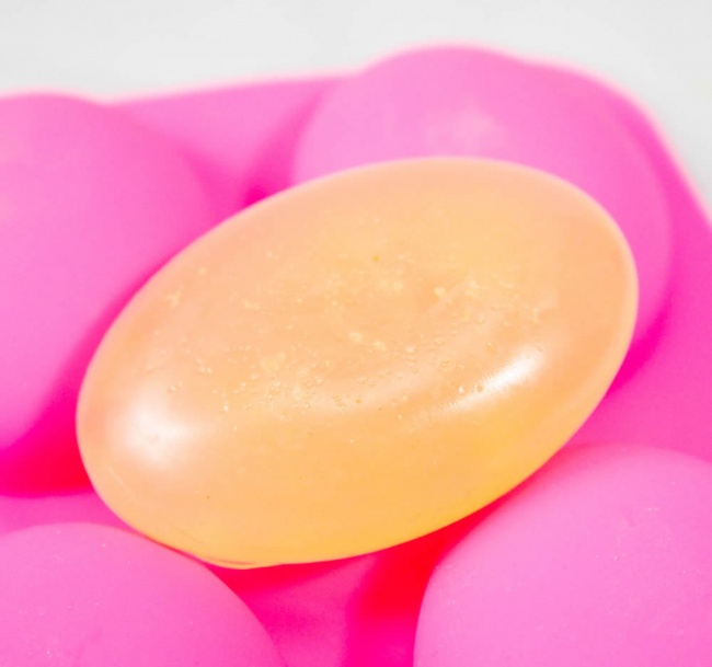 6 cell Oval Pebble Silicone Soap Mould - 95mls