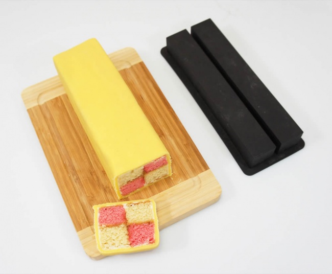 Battenburg 8'' Rectangular Silicone Cake Mould / Slicing Fudge Bar / Concrete Prism