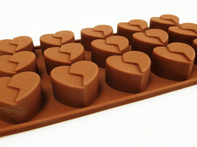 15 Chocolate Broken Heart Silicone Candy Baking Mould
