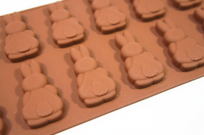 12 cell Bunny Butts (Rabbits) Silicone Chocolate Bakeware Mould