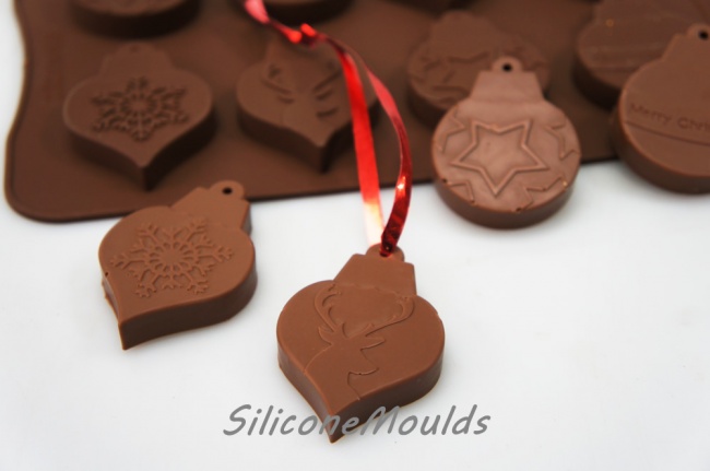 8 cell Hanging Christmas Tree Bauble - Novelty Silicone Chocolate Mould