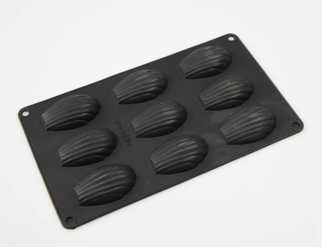 9 Madeleine / Madeline Shell Shaped Silicone Cake Mould