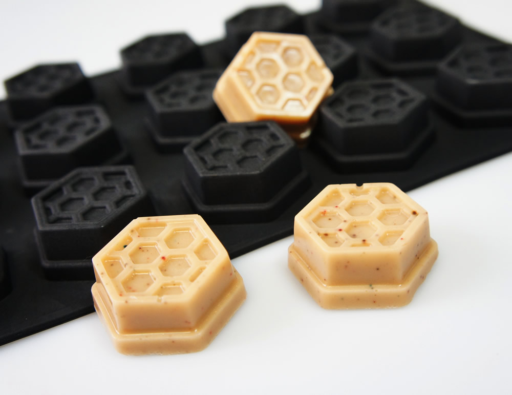 3 cavities 100g bars Honeycomb Soap/Wax/Chocolate Mould 