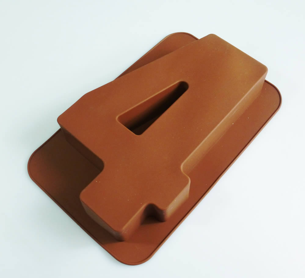 number 4 cake mold