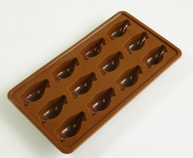 12 cell Penguin Silicone Chocolate and Ice Mould - Christmas Gift
