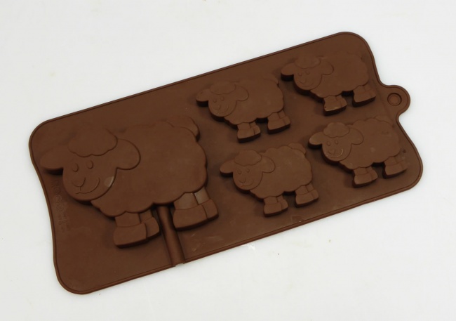 4+1 Sheep Lolly / Chocolate Bar Silicone Baking Mould - Farm Animals