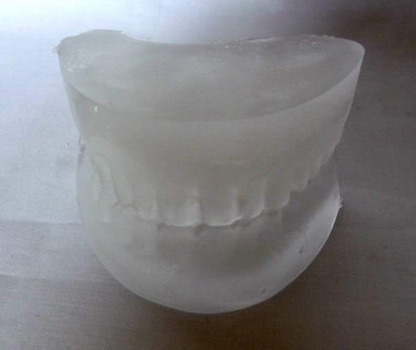 4 cell False Teeth / Dentures Fun Silicone Mould - 30ml volume