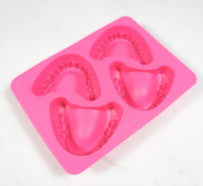 4 cell False Teeth / Dentures Fun Silicone Mould - 30ml volume