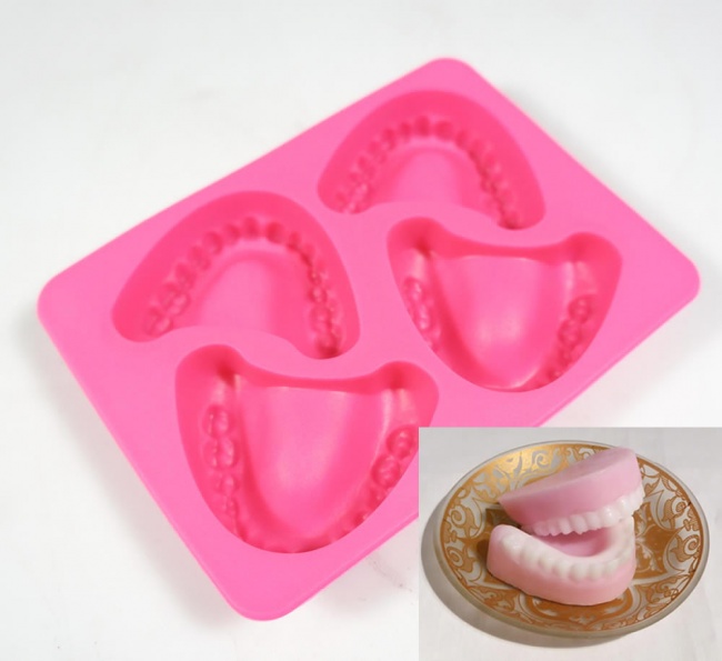 4 cell False Teeth / Dentures Fun Silicone Mould - 30ml volume
