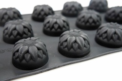 15 Sunflower Ice Tray / Chocolate Silicone Cake Baking Mould