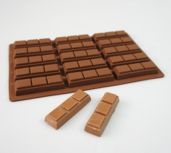 VERY SLIGHT SECOND -  15 cell 3 Finger 21g Section Rectangular Silicone Chocolate Bar Mould N080