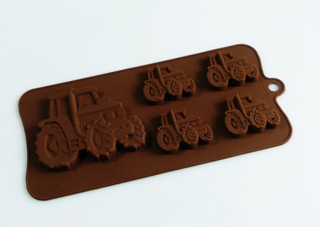 4+1 Tractor Chocolate Collection Silicone Baking Mould